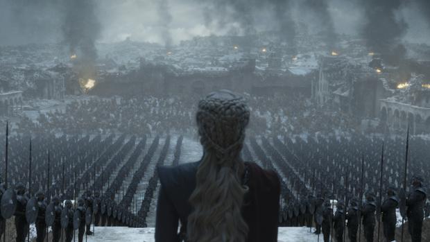 Daenerys frente sus tropas