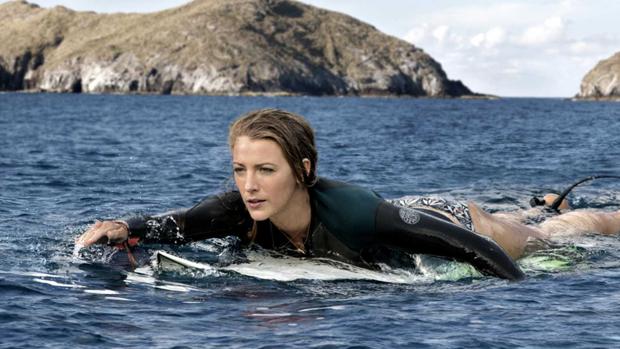 Blake Lively en Infierno azul