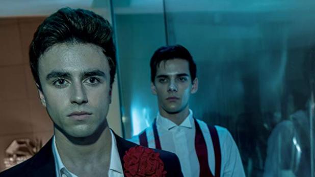 Samuel (Itzan Escamilla) y Polo (Álvaro Rico), dos de los protagonistas de «Élite»