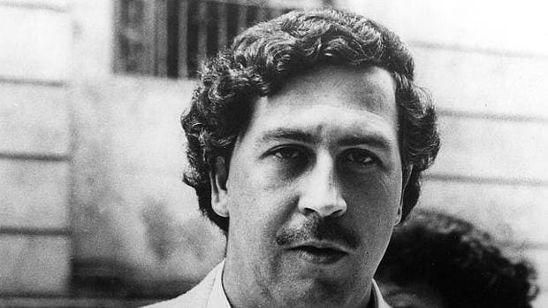 Miniatura Inconcebible huella dactilar La verdadera historia de Pablo Escobar, el narcotraficante que asesinó a  10.000 personas