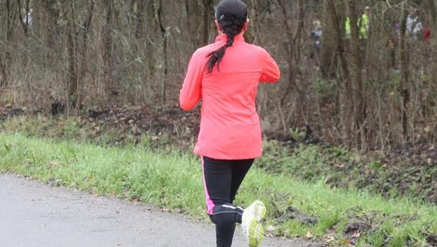 Mujer corriendo