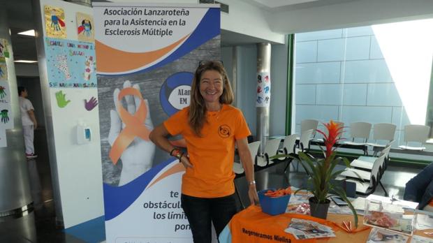 Monique Meine, enferma de Esclerosis múltiple y presideta de Alanem