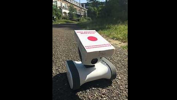 Imagen del robot que entregará las píldoras abortivas