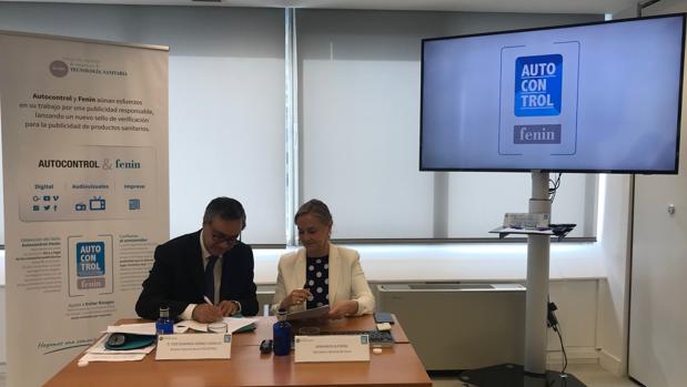 Firma del Convenio de colaboración entre Autocontrol y Fenin