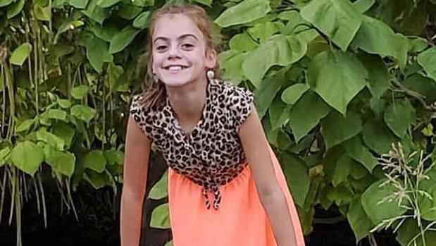 Lily contrago meningitis amebiana primaria tras nadar en un lago en Texas