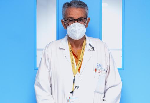 José Eugenio Guerrero, jefe de la UCI del Hospital Gregorio Marañón