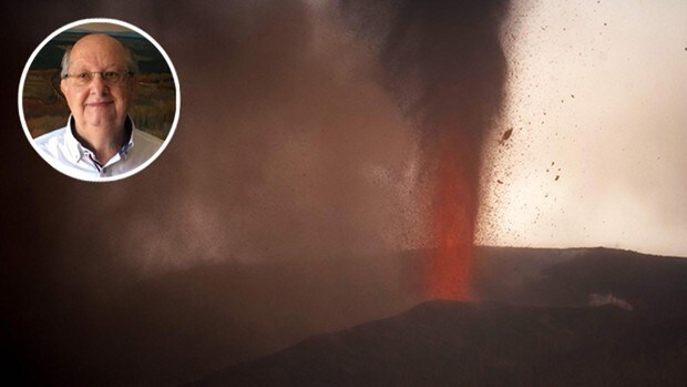 La nube de ceniza y dióxido de azufre que expulsa el volcán de La Palma, desde el núcleo urbano de Tacande