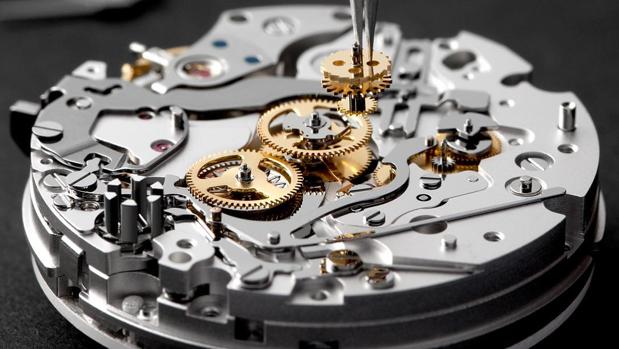 Los relojes deben revisarse como se hace con un coche