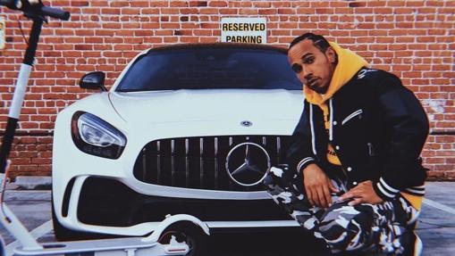La colección de coches de Lewis Hamilton fuera de la Fórmula 1
