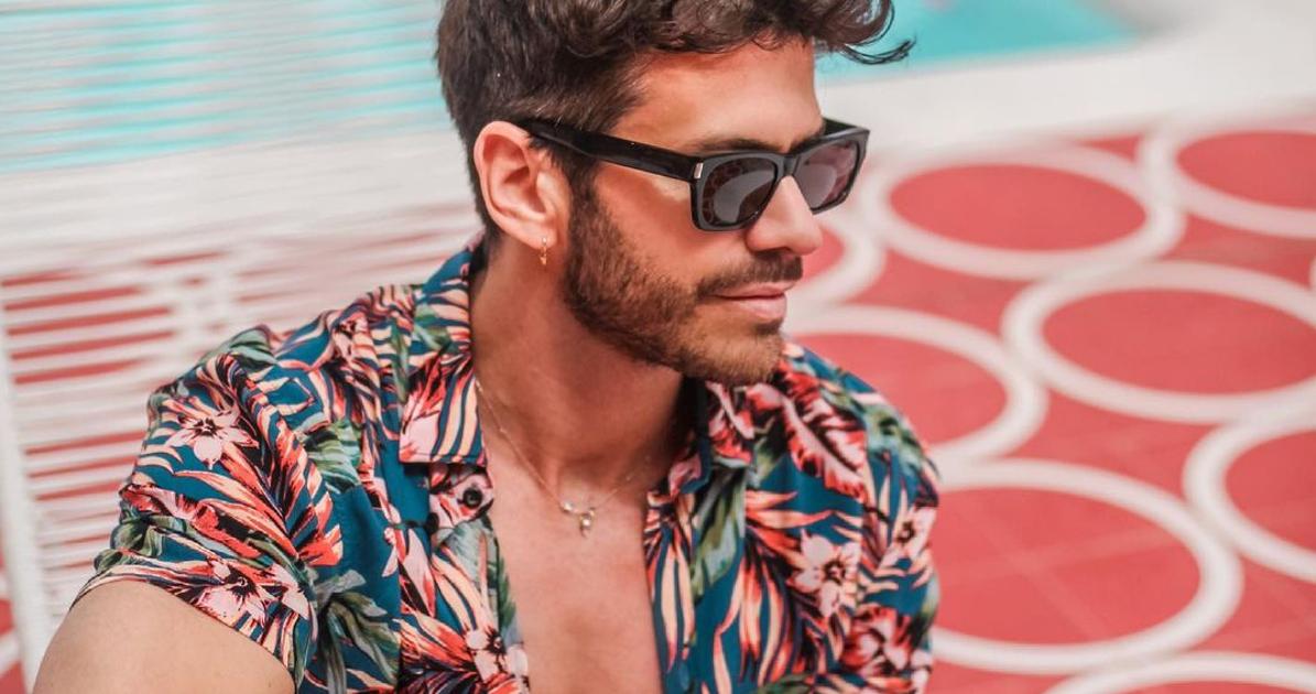 Camisas de flores: cómo, cuándo y por qué llevarla