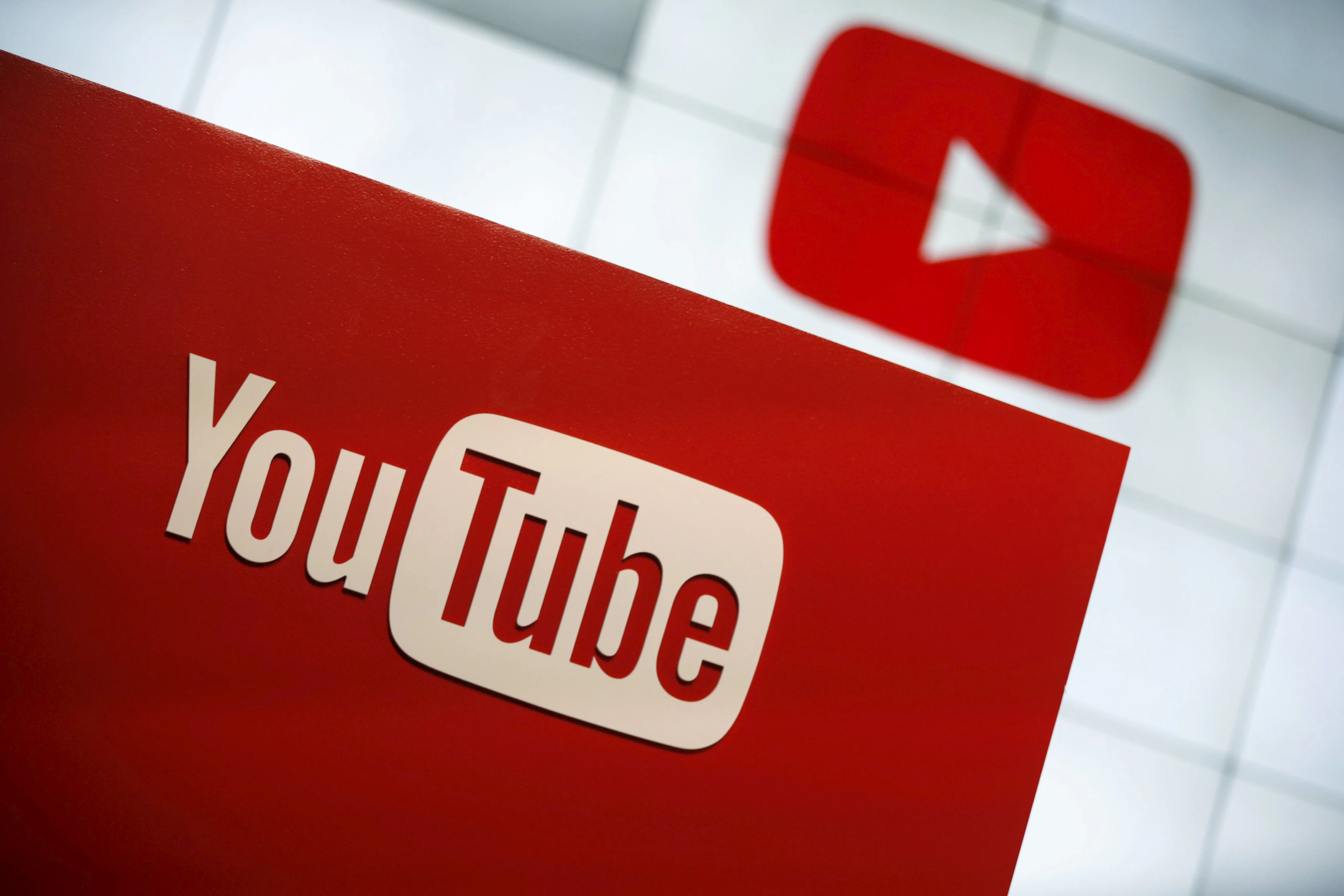 YouTube: El fracaso de YouTube en el modelo de suscripción