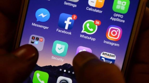 WhatsApp: la Guardia Civil alerta sobre el regreso del bulo del logo azul