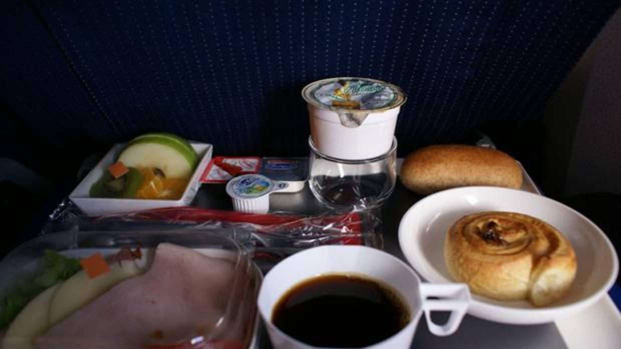 Se puede llevar jamón y otros alimentos en un avión cuando viajas al  extranjero?