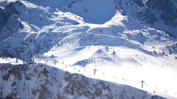 Este fin de semana podrás esquiar en estas 21 estaciones españolas